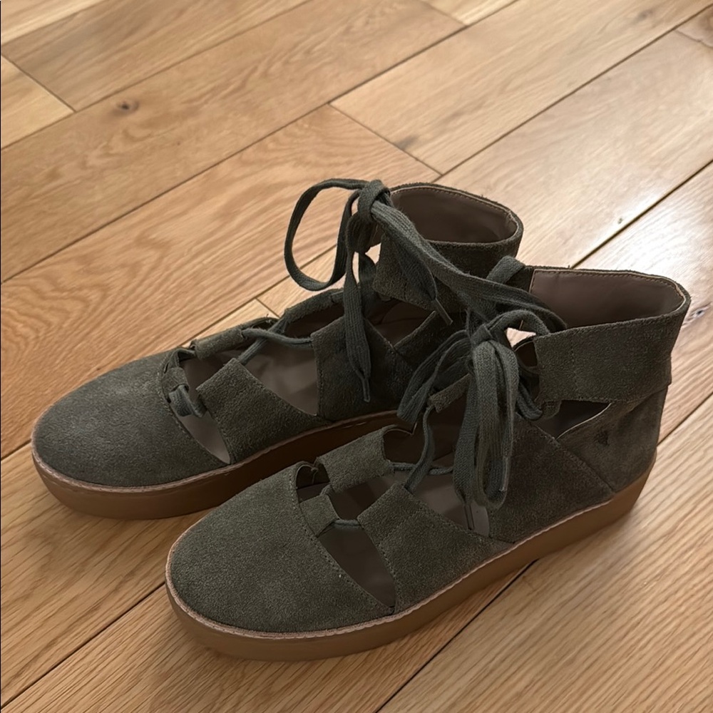 Women's Suede Lace-Up Shoes